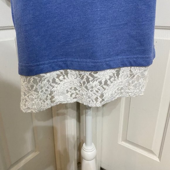 Earl Jean Chambray Denim Color Top with Rhinestones on Neckline Size M - Picture 6 of 9